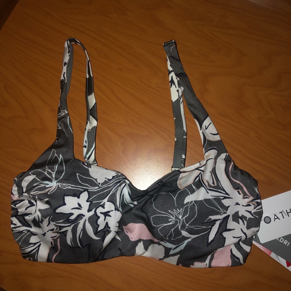 NWT athleta swim top